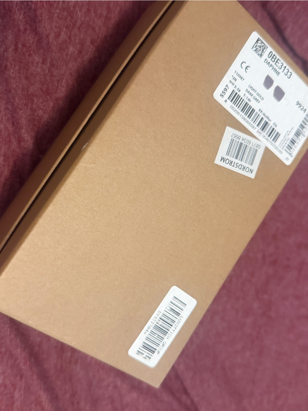NIB Burberry Daphne Sunglasses Light Gold - Picture 5 of 7